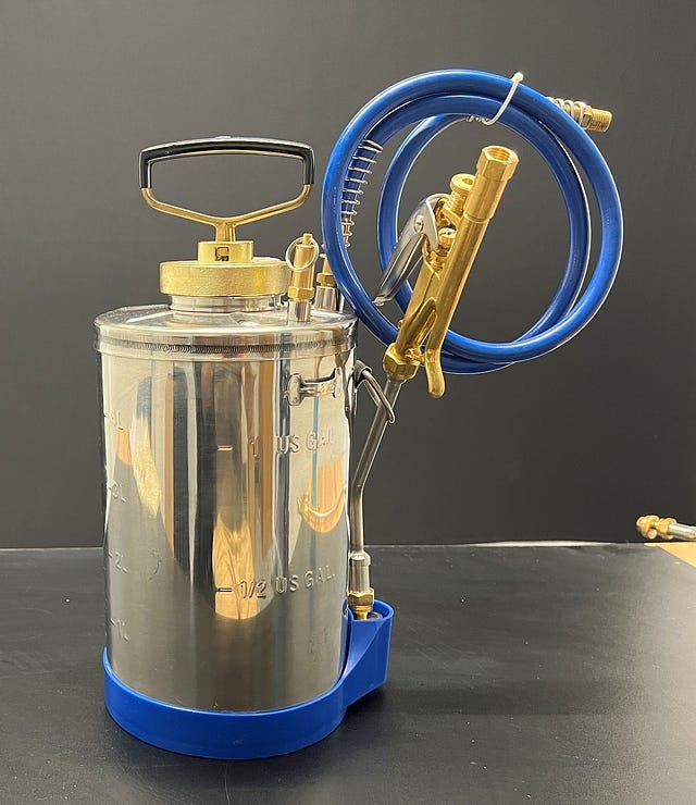 Airo Pro 1-1/2 Gal Sprayer with Wand & 4-Way Tip