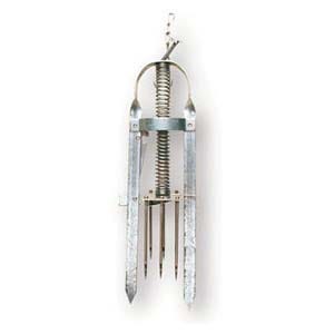 Victor 0645 Plunger-Style Mole Trap