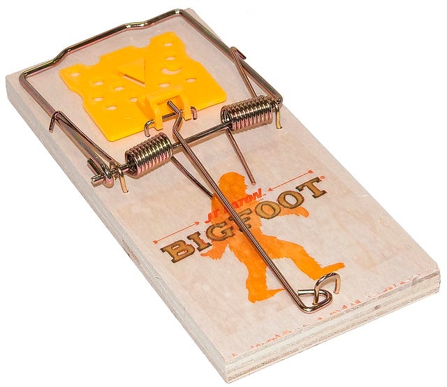 BIGFOOT Rat Size Snap Trap with Expanded Trigger