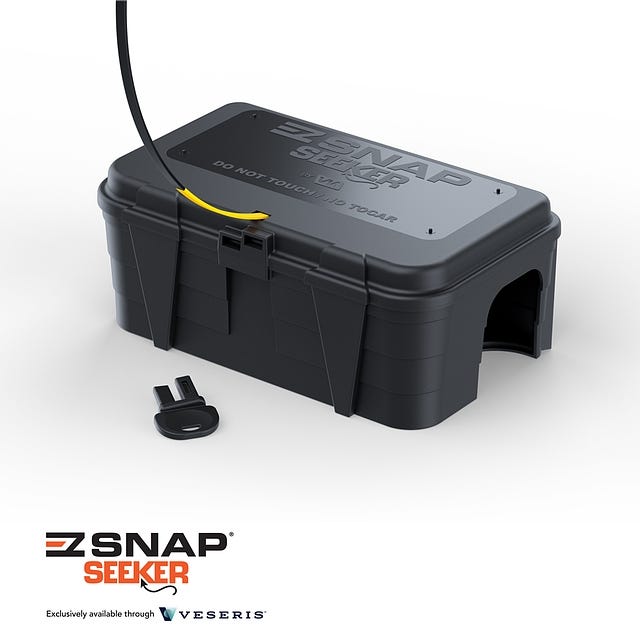 EZ Snap Seeker Rat Snap Trap Station