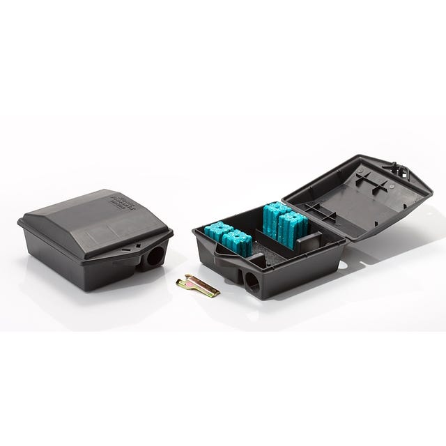 Smart rodent bait station with digital sensor
