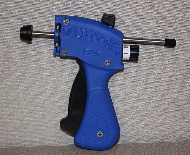 Multi-Dose Bait Gun 24020002